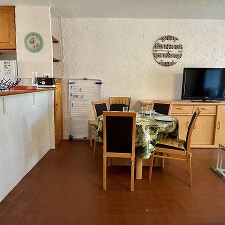 Apartment 3 Pieces Avec Piscine, Balcon Et 6 Couchages, A 200m De La - - Fr-1-225-724 *